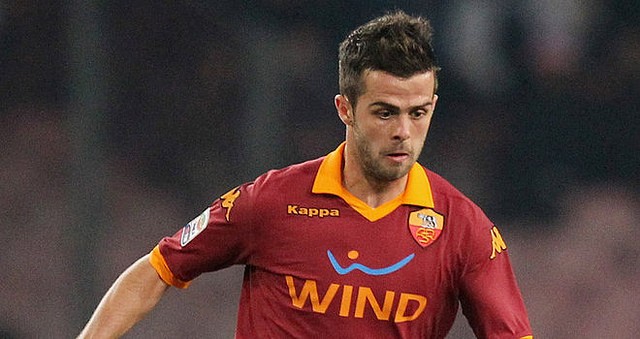 Miralem Pjanić - AS Roma and Bosnia midfielder | Serie A - Week 8