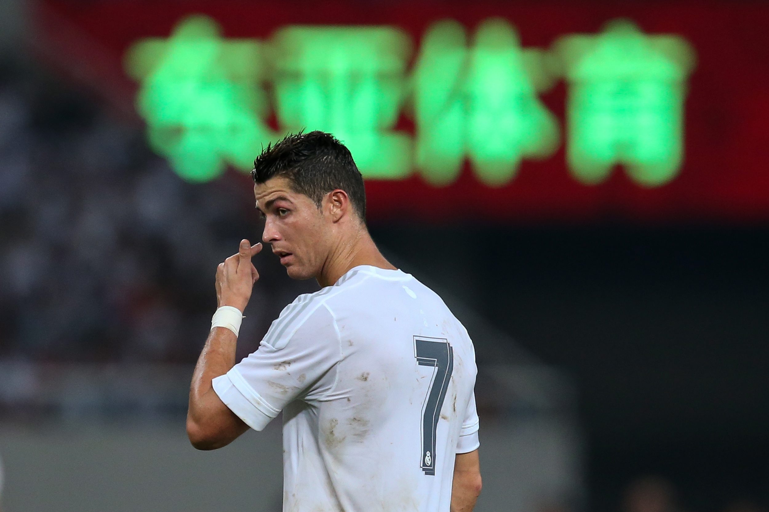 Will Benitez succeed in winning Cristiano Ronaldo over?