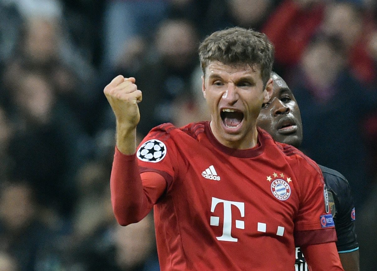 Munich's Thomas Muller jubilates after scoring the 2-0 goal during the UEFA Champions League group F soccer match between Bayern Munich and FC Arsenal at Allianz Arena in Munich, Germany, 04 November 2015.  (Photo by Peter Kneffel/EPA)