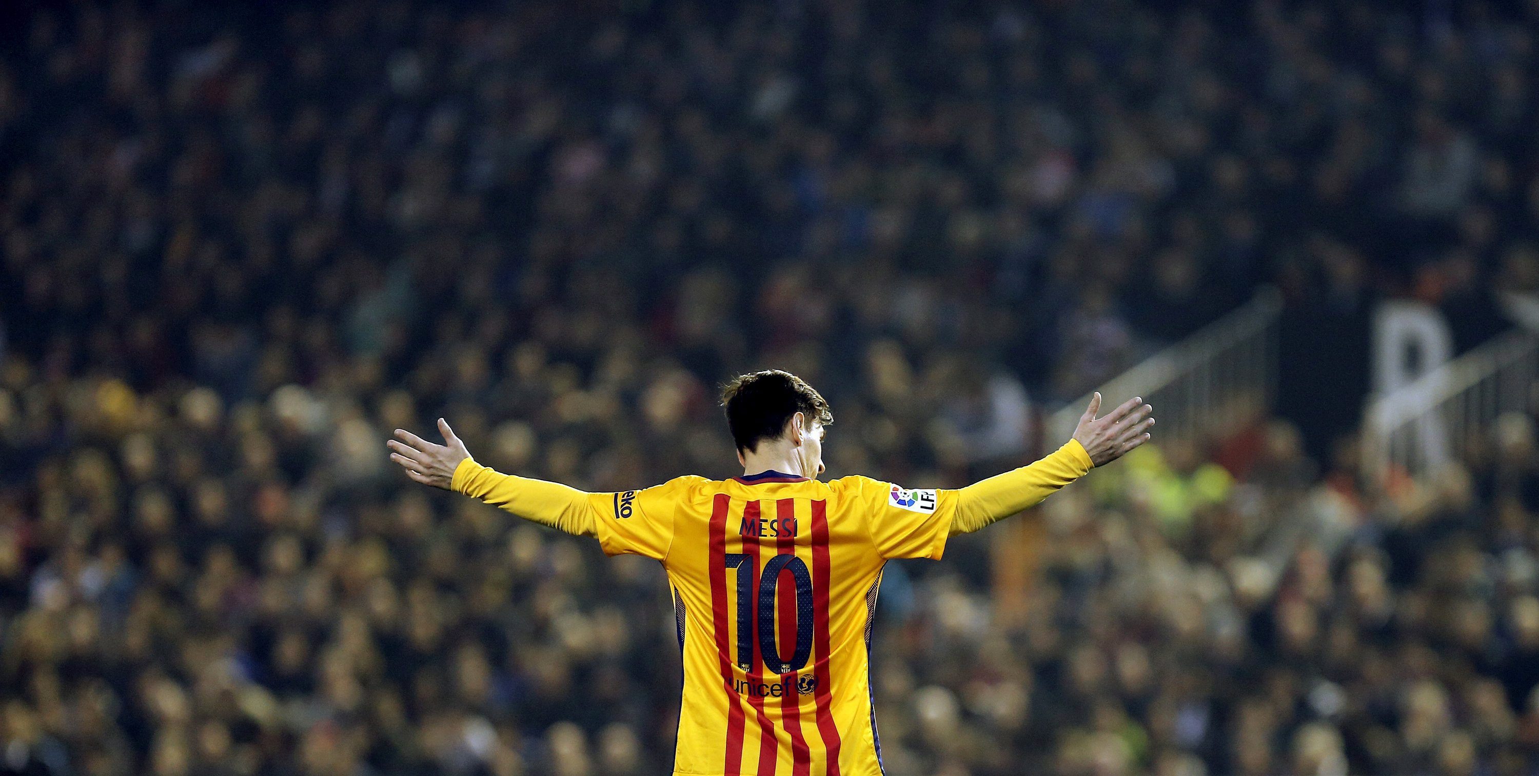 The name Messi has earned its reputation with Barcelona but the Argentine still loves the club that gave him his first chance and wishes to retire at Newell's. (Picture Courtesy - AFP/Getty Images)