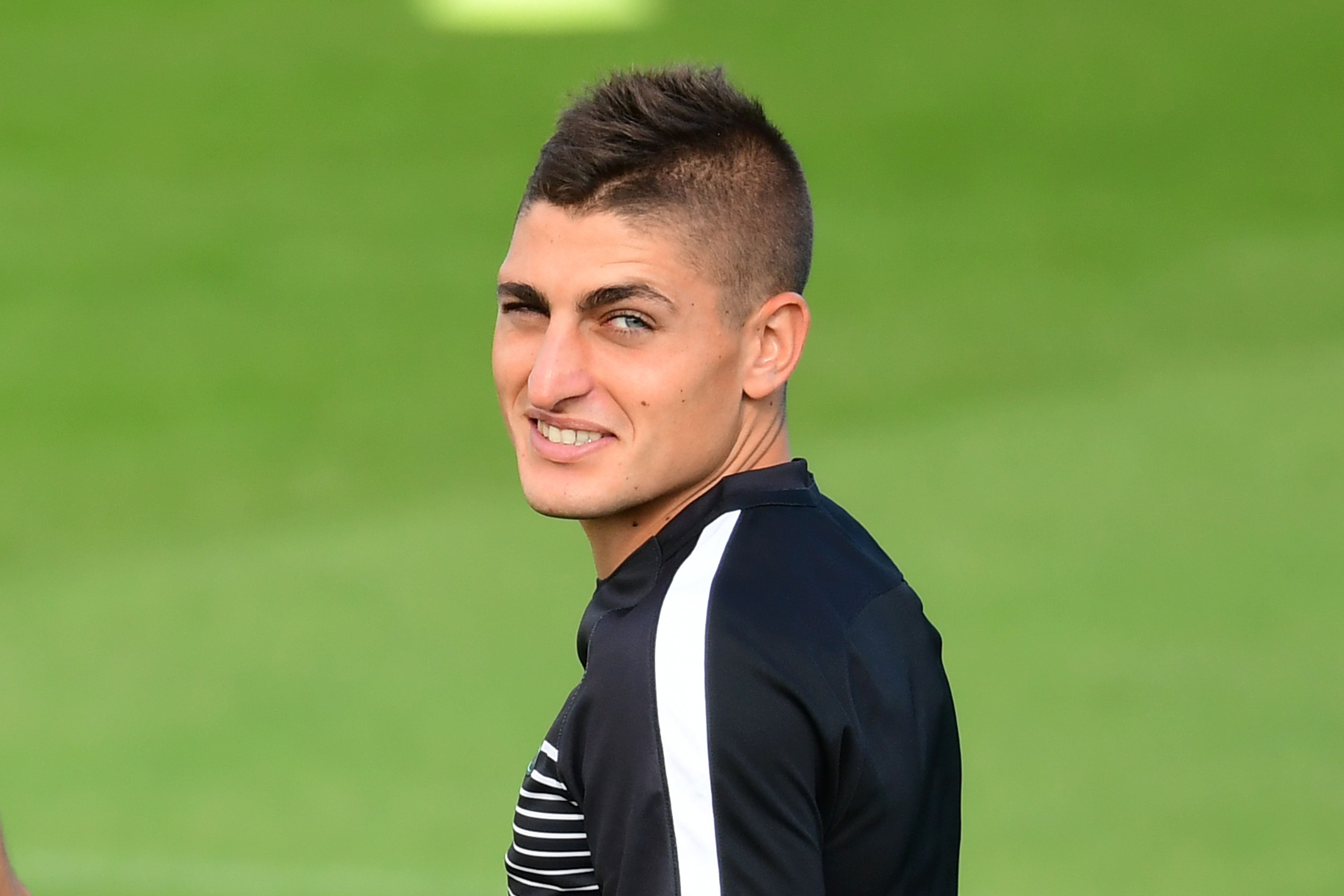 Paris Saint-Germain's midfielder Marco Verratti takes part in a training session on the eve of the UEFA Champions League football match Paris-Saint Germain vs Arsenal, on September 12, 2016 at the Ooredoo training centre in Saint-Germain-en-Laye, outside Paris. / AFP / FRANCK FIFE (Photo credit should read FRANCK FIFE/AFP/Getty Images)