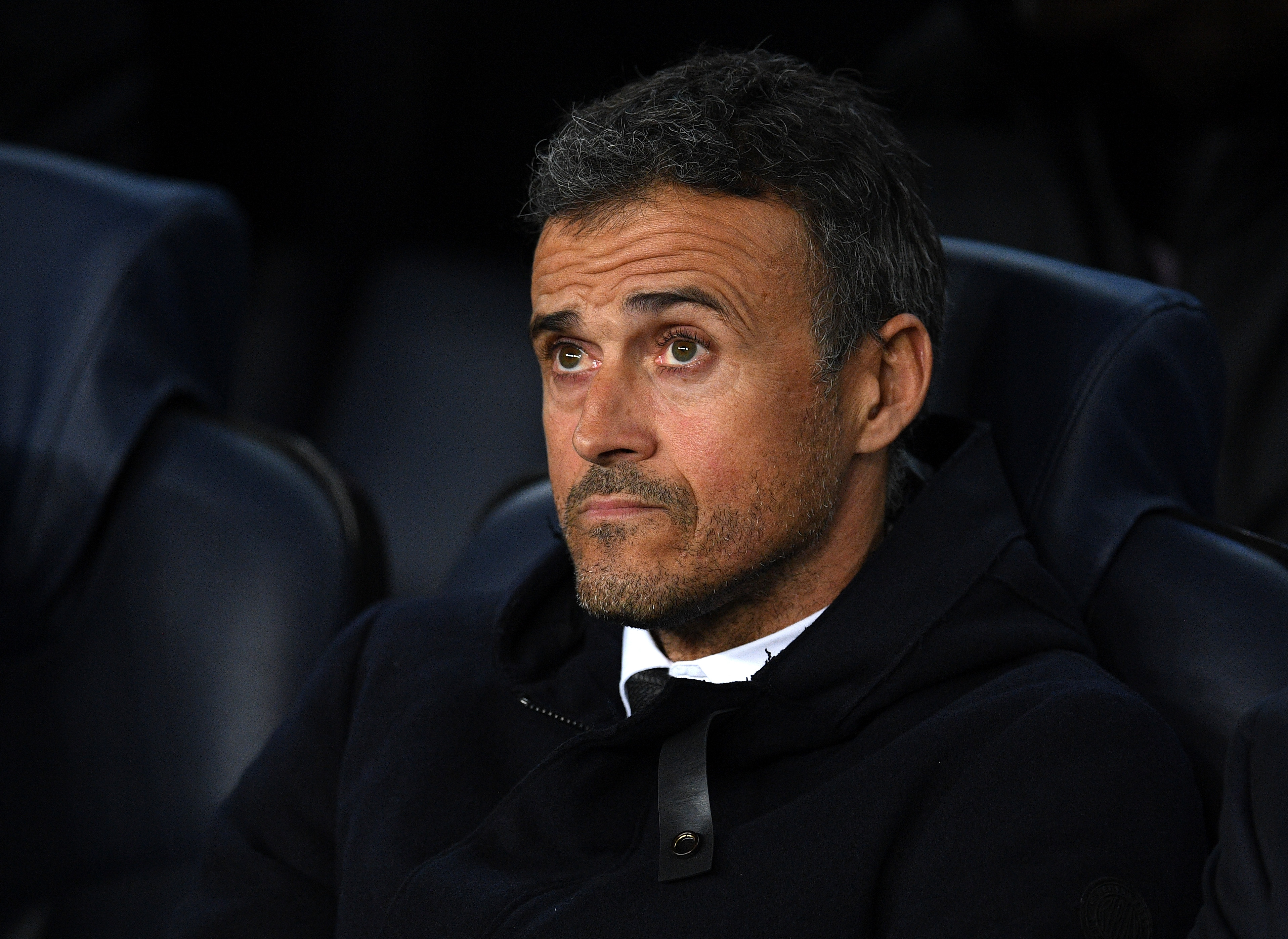 BARCELONA, SPAIN - DECEMBER 06:  Luis Enrique manager of Barcelona looks on during the UEFA Champions League Group C match between FC Barcelona and VfL Borussia Moenchengladbach at Camp Nou on December 6, 2016 in Barcelona, .  (Photo by David Ramos/Getty Images)
