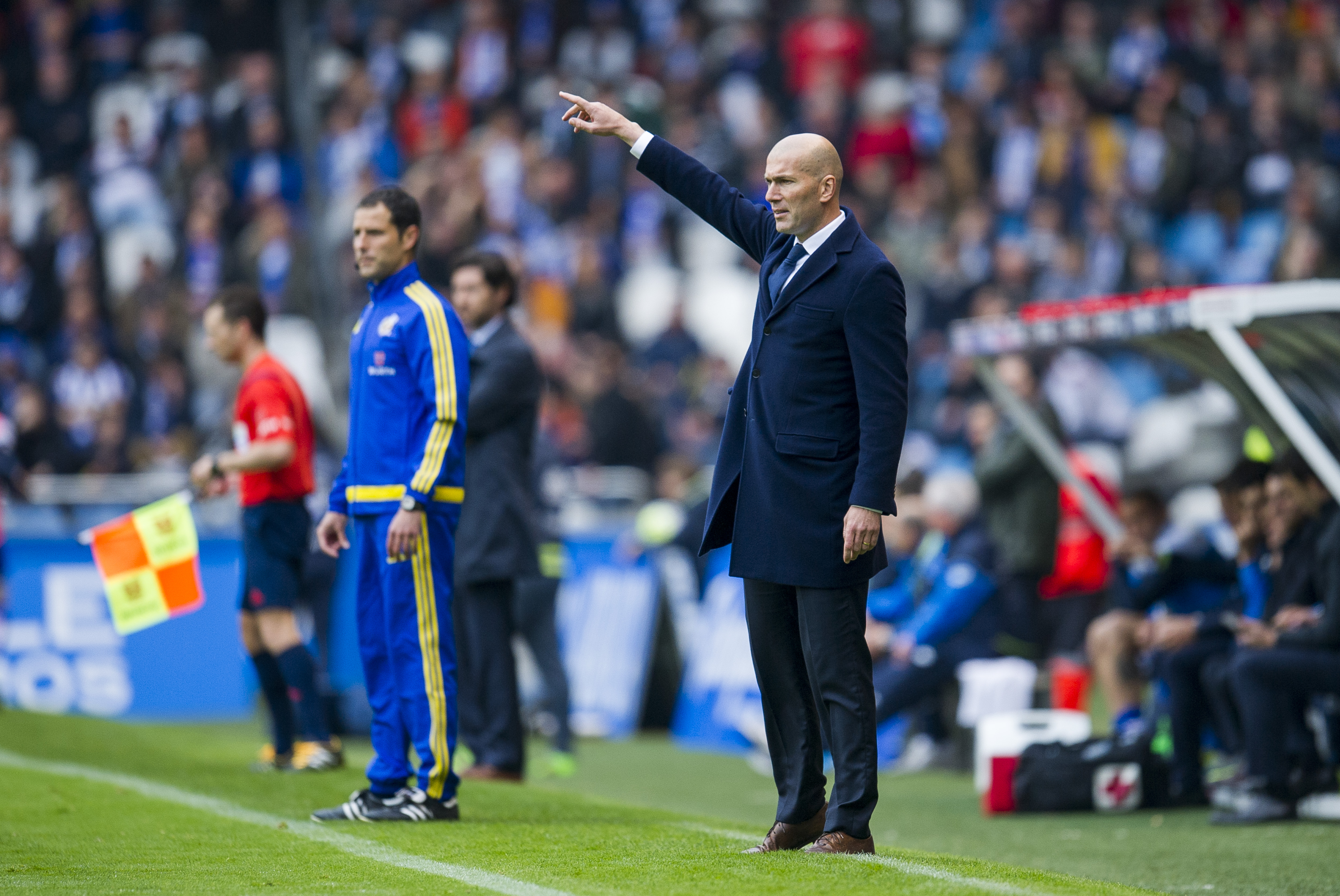 LA CORUNA, SPAIN - MAY 14: Head coach Zinedine Zidaneof Real Madrid reacts during the La Liga match between RC Deportivo La Coruna and Real Madrid CF at Riazor Stadium on May 14, 2016 in La Coruna, Spain. (Photo by Juan Manuel Serrano Arce/Getty Images)