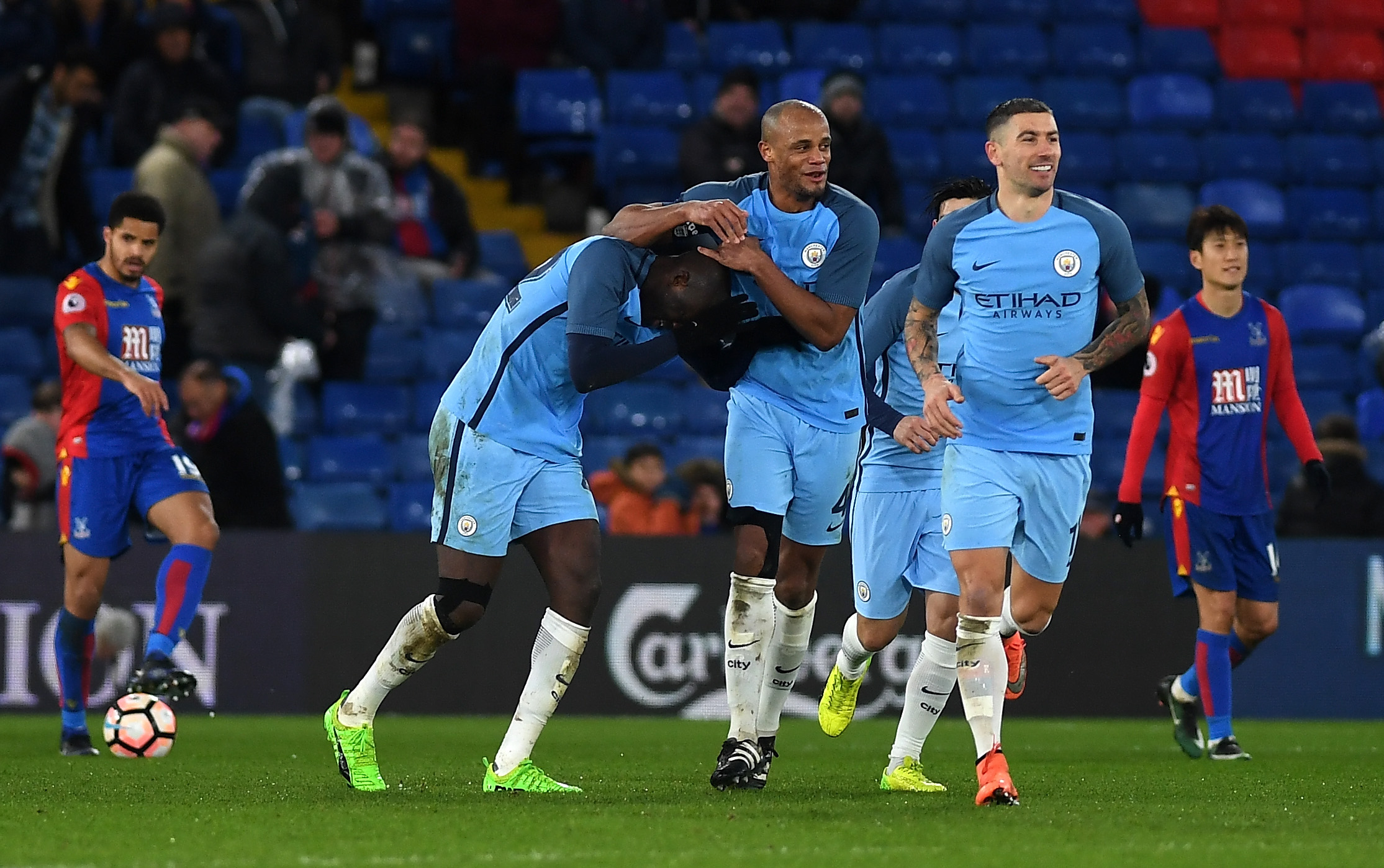 LONDON, ENGLAND - JANUARY 28:  Yaya Toure (L) of Manchester City celebrates scoring his side's third goal with his team mates during the Emirates FA Cup Fourth Round match between Crystal Palace and Manchester City at Selhurst Park on January 28, 2017 in London, England.  (Photo by Mike Hewitt/Getty Images)