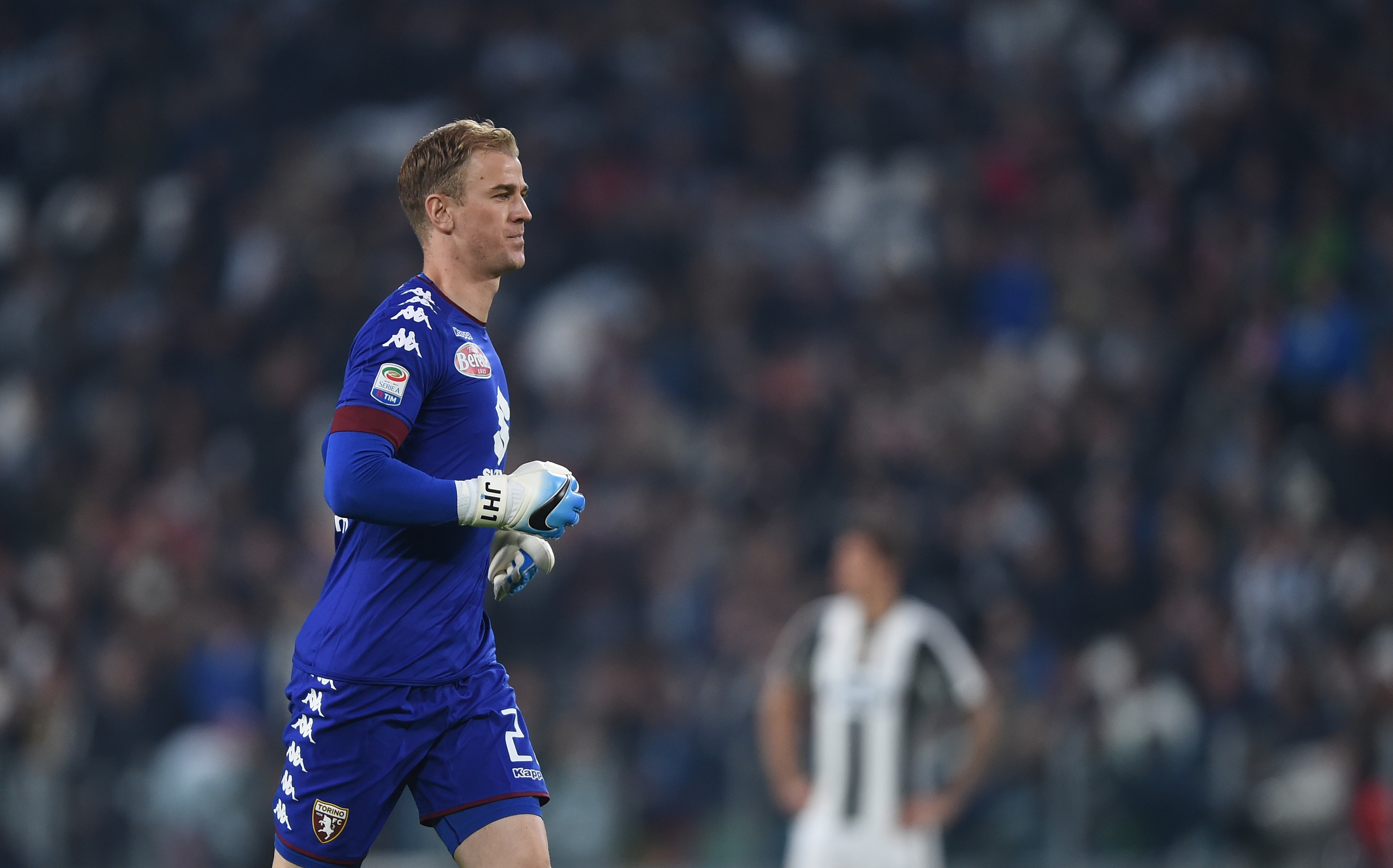 Torino's British goalkeeper Joe Hart looks on during the Italian Serie A football match Juventus vs Torino FC at the Juventus stadium in Turin on May 6, 2017. / AFP PHOTO / FILIPPO MONTEFORTE        (Photo credit should read FILIPPO MONTEFORTE/AFP/Getty Images)