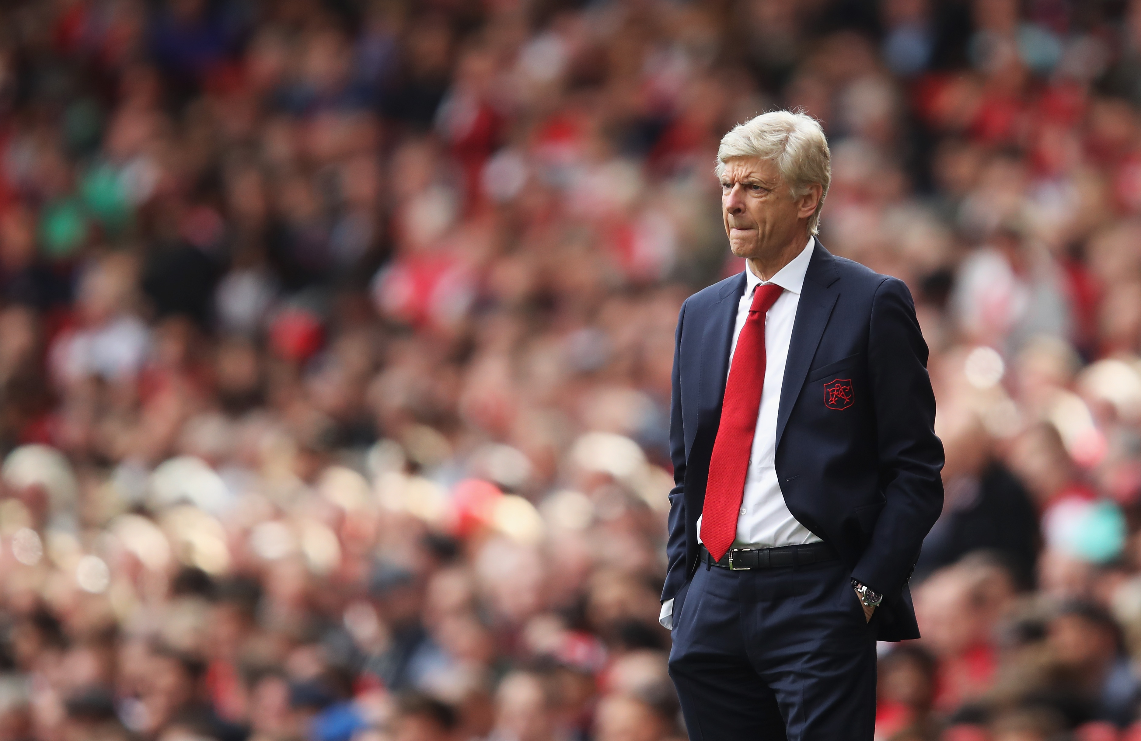LONDON, ENGLAND - SEPTEMBER 09:  Arsene Wenger, Manager of Arsenal looks on during the Premier League match between Arsenal and AFC Bournemouth at Emirates Stadium on September 9, 2017 in London, England.  (Photo by Julian Finney/Getty Images)