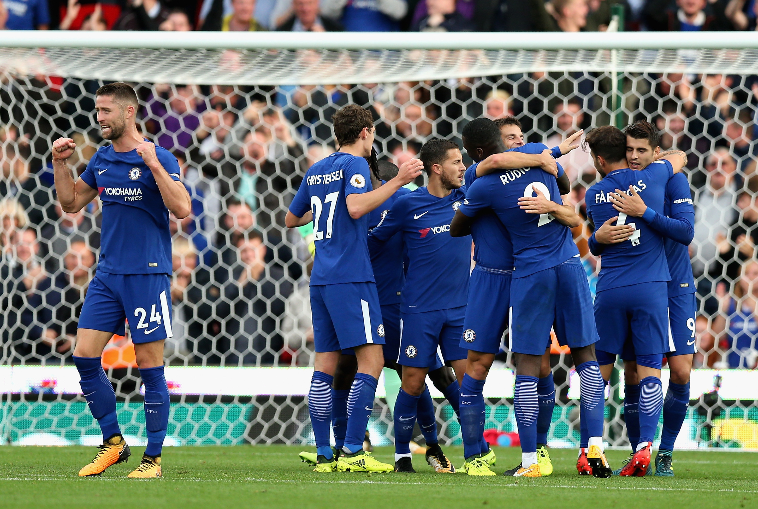 STOKE ON TRENT, ENGLAND - SEPTEMBER 23:  Alvaro Morata of Chelsea celebrates scoring his sides fourth goal with his Chelsea team mates during the Premier League match between Stoke City and Chelsea at Bet365 Stadium on September 23, 2017 in Stoke on Trent, England.  (Photo by Alex Morton/Getty Images)