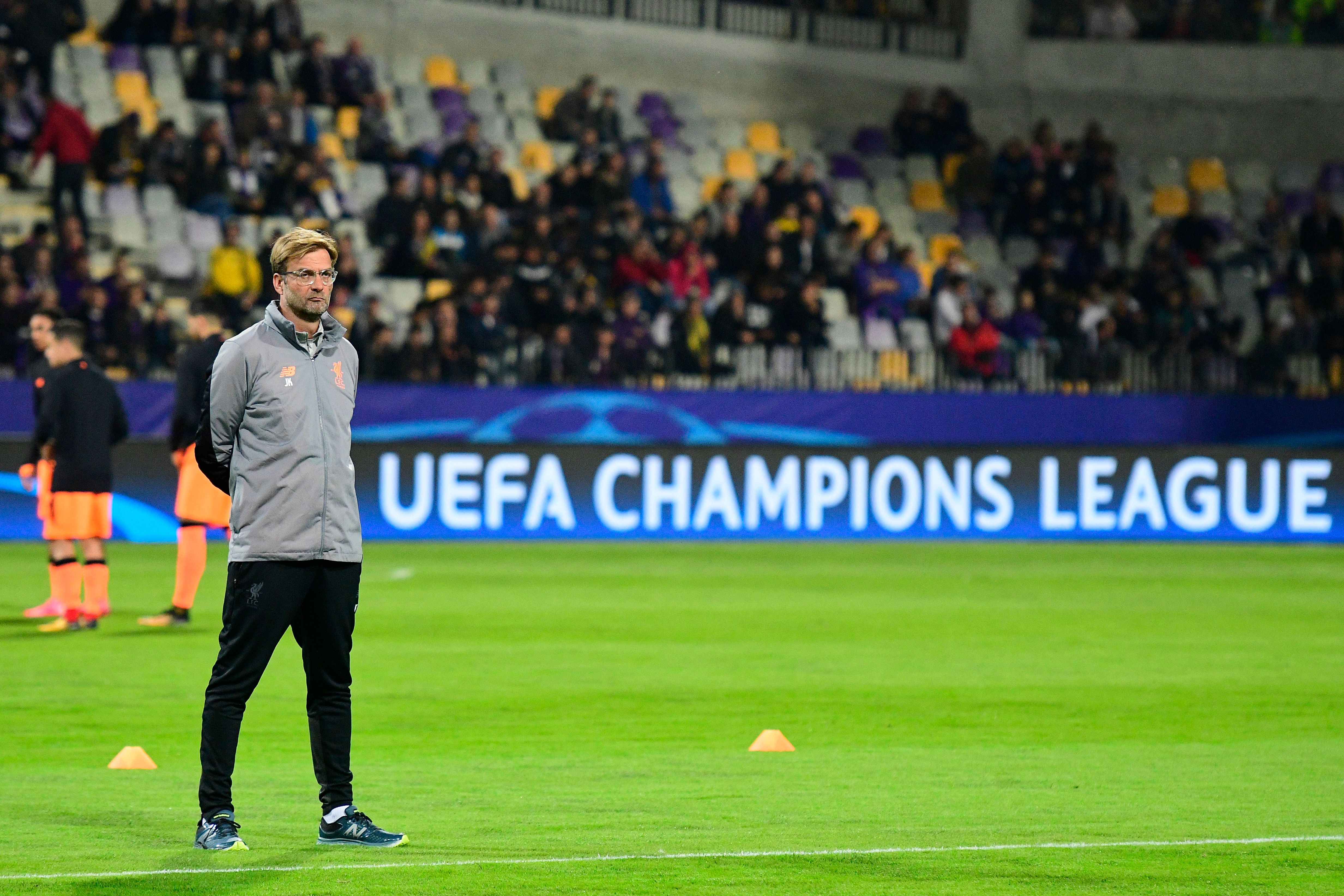 Liverpool's German head-coach Jurgen Klopp looks on prior to the UEFA Champions League group E football match between NK Maribor and Liverpool at the Ljudski vrt Stadium, in Maribor, on October 17, 2017. / AFP PHOTO / Jure MAKOVEC        (Photo credit should read JURE MAKOVEC/AFP/Getty Images)