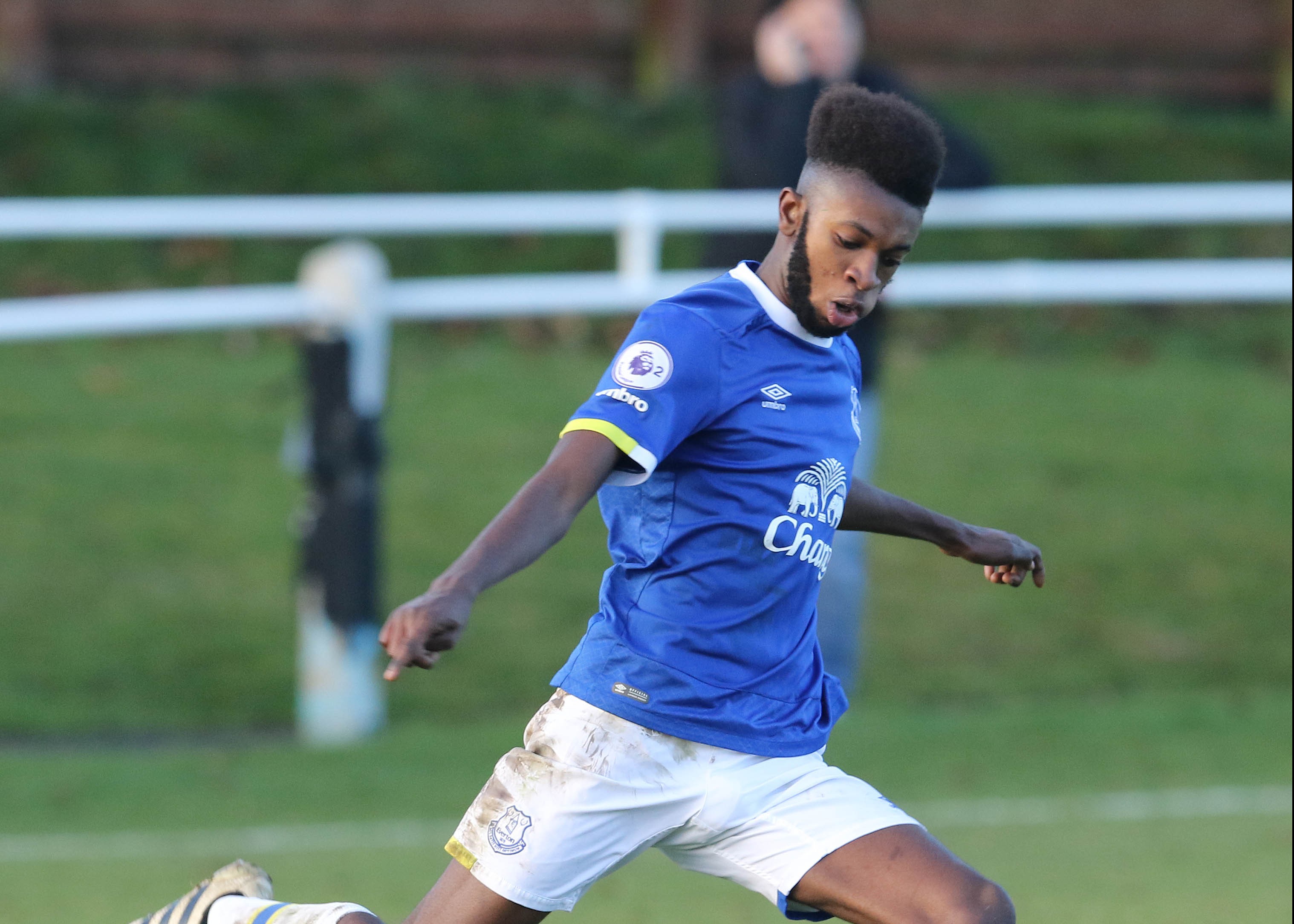 SUNDERLAND, ENGLAND - JANUARY 08:  Beni Baningime of Everton during the Premier League 2 match between Sunderland and Everton at the Hetton Centre  on January 8, 2017 in Sunderland, England. (Photo by Ian Horrocks/Getty Images)