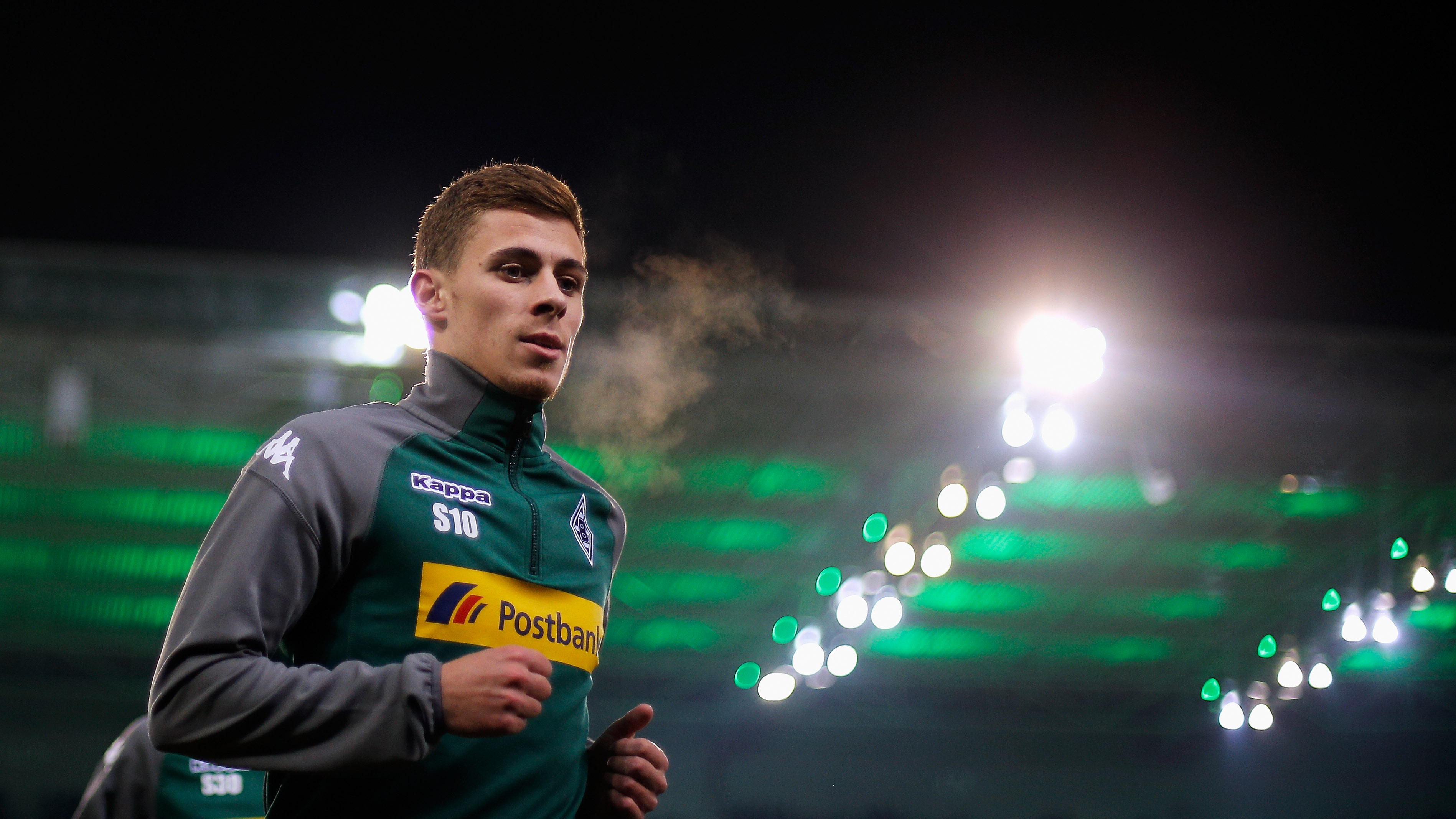 MOENCHENGLADBACH, GERMANY - DECEMBER 09:  Thorgan Hazard of Borussia Monchengladbach looks on prior to the Bundesliga match between Borussia Moenchengladbach and FC Schalke 04 at Borussia-Park on December 9, 2017 in Moenchengladbach, Germany.  (Photo by Dean Mouhtaropoulos/Bongarts/Getty Images)