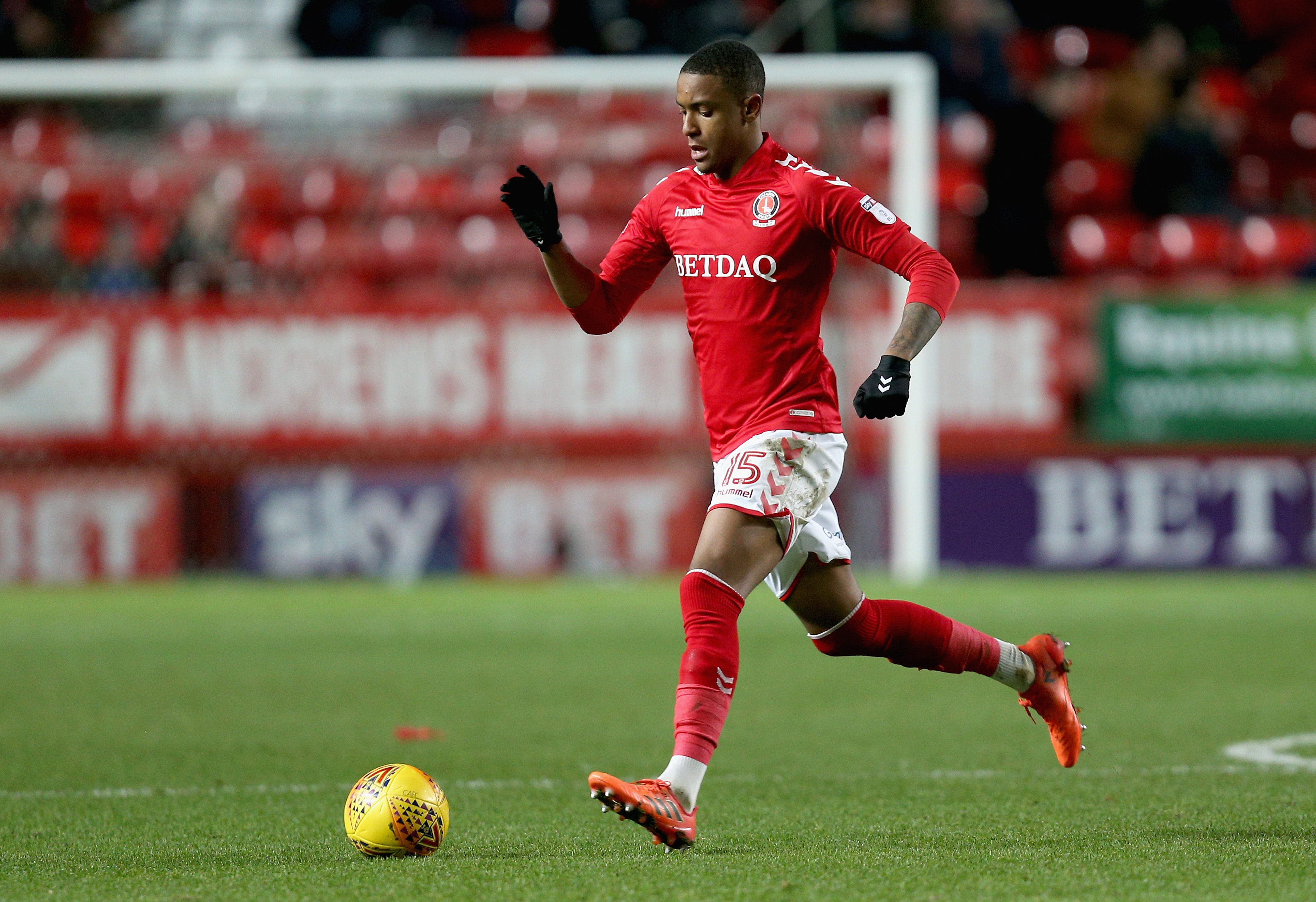 LONDON, ENGLAND - NOVEMBER 28:  Ezri Konsa of Charlton Athletic runs with the ball during the Sky Bet League One match between Charlton Athletic and Peterborough United at The Valley on November 28, 2017 in London, England.  (Photo by James Chance/Getty Images)
