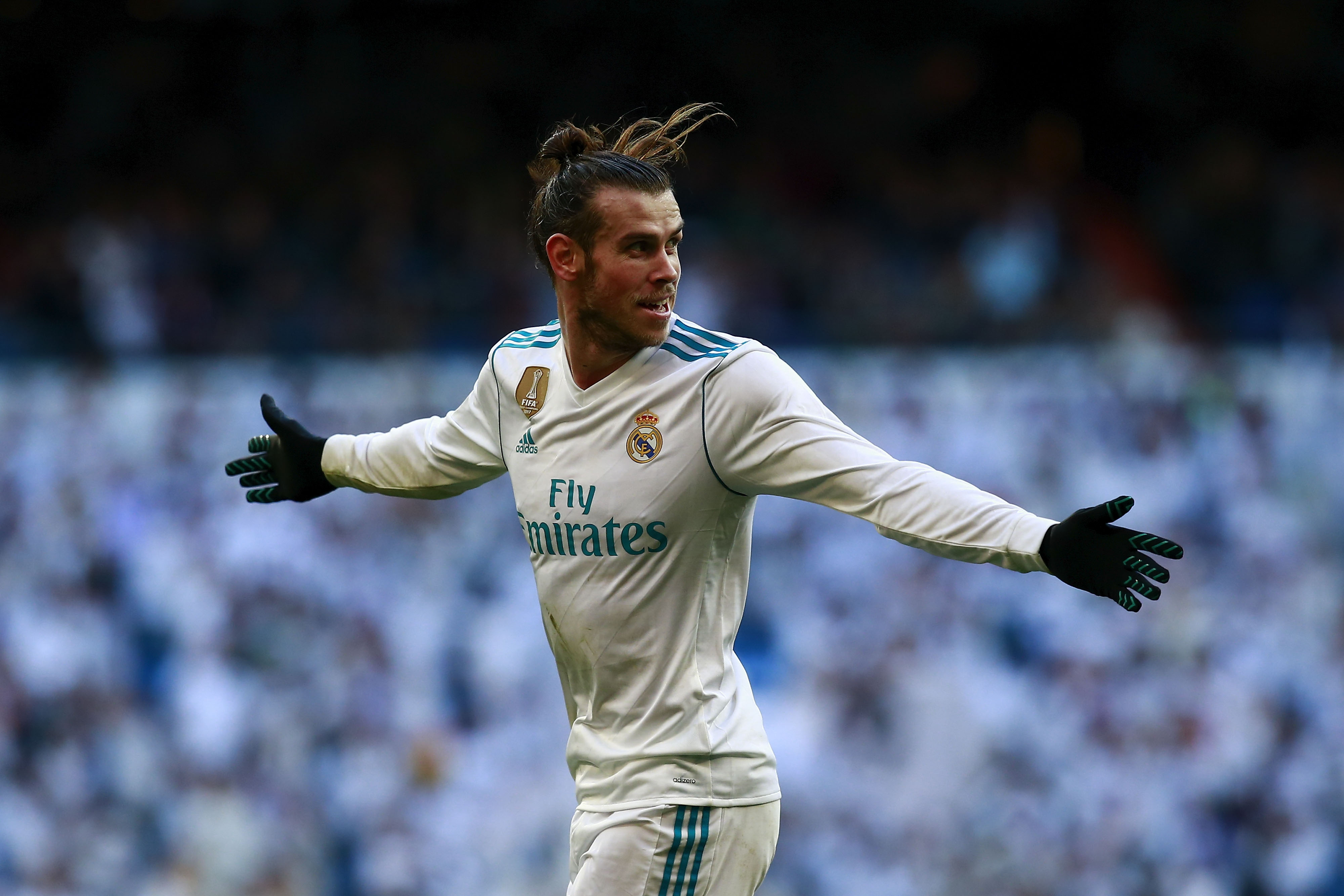 MADRID, SPAIN - JANUARY 21: Gareth Bale of Real Madrid CF celebrates scoring their second goal during the La Liga match between Real Madrid CF and Deportivo La Coruna at Estadio Santiago Bernabeu on January 21, 2018 in Madrid, Spain. (Photo by Gonzalo Arroyo Moreno/Getty Images)