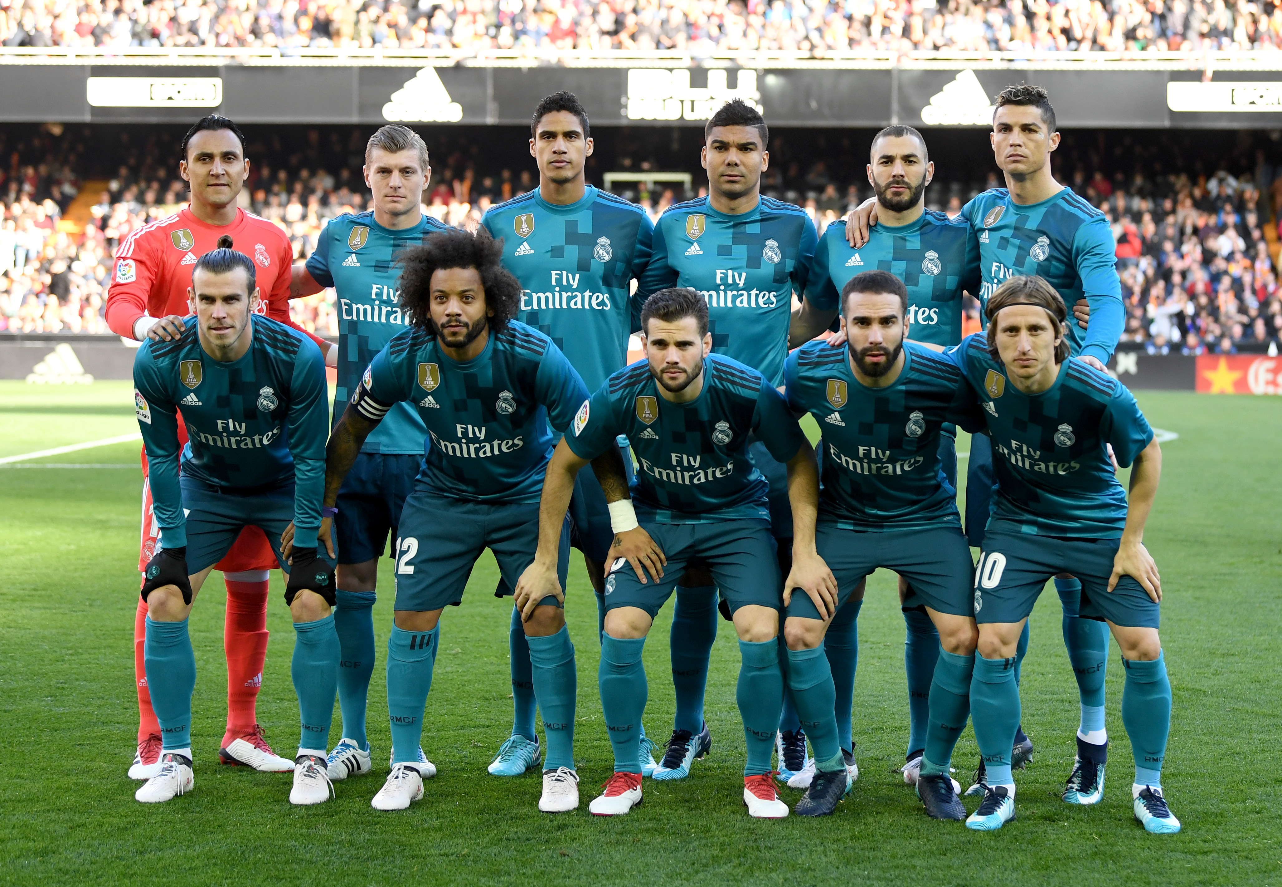 VALENCIA, SPAIN - JANUARY 27: Real Madrid starting XI line up prior to the La Liga match between Valencia and Real Madrid at Estadio Mestalla on January 27, 2018 in Valencia, Spain. (Photo by David Ramos/Getty Images)