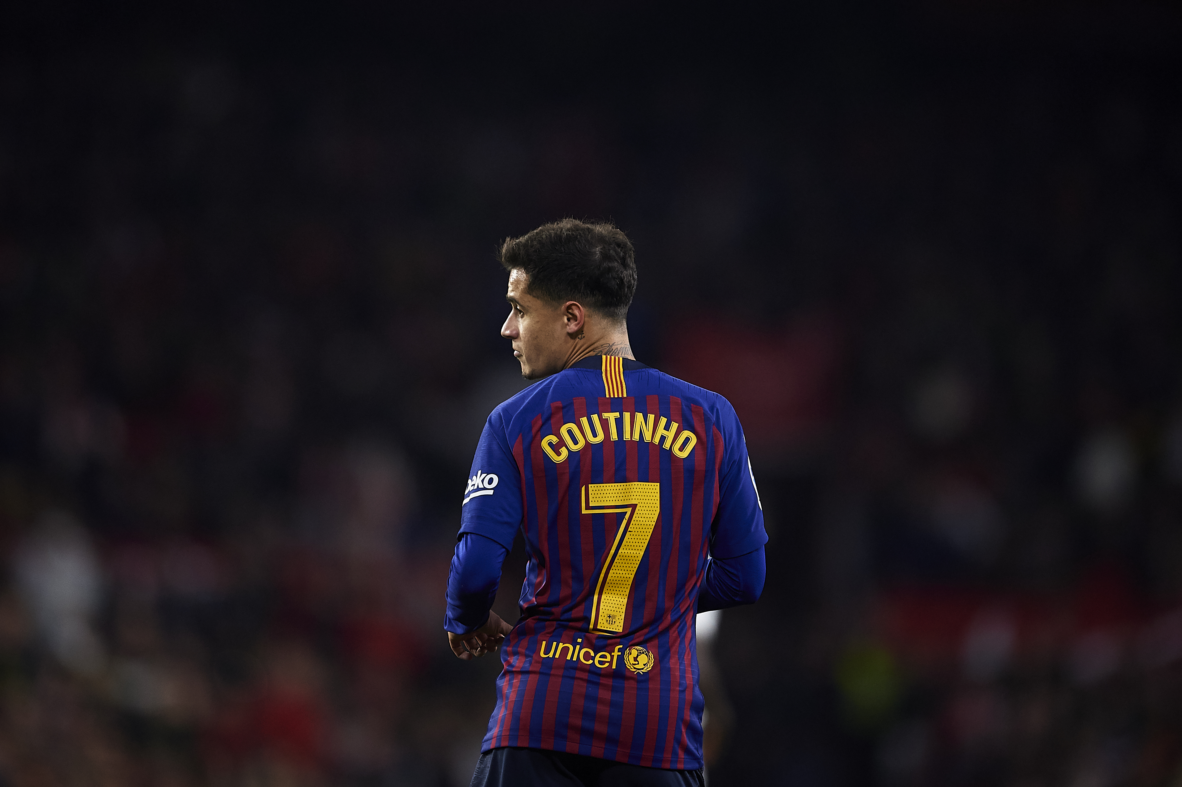 SEVILLE, SPAIN - JANUARY 23: Philippe Coutinho of FC Barcelona looks on during the Copa del Quarter Final match between Sevilla FC and FC Barcelona at Estadio Ramon Sanchez Pizjuan on January 23, 2019 in Seville, Spain. (Photo by Aitor Alcalde/Getty Images)