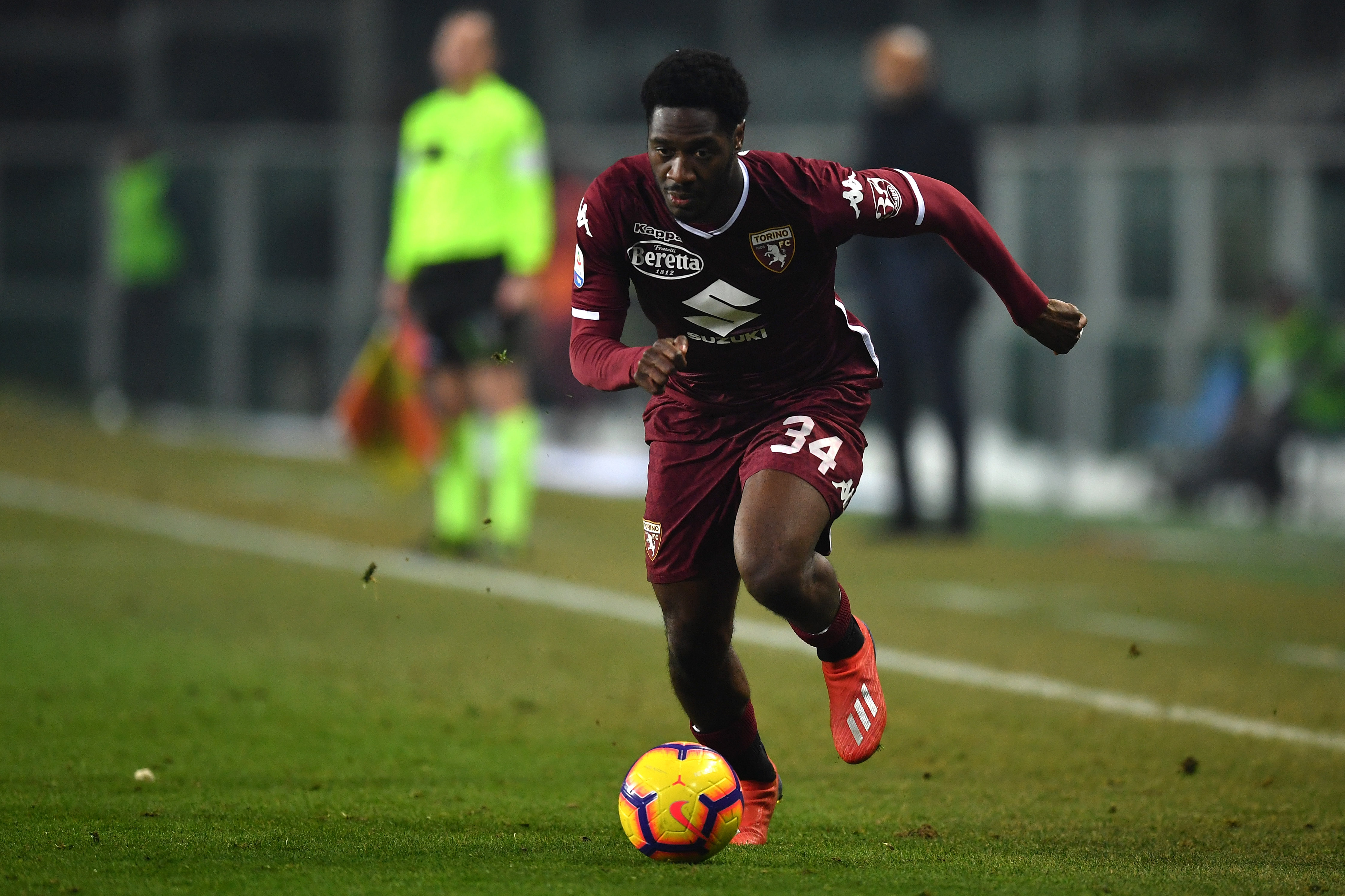 TURIN, ITALY - JANUARY 27: Ola Aina of Torino FC in action during the Serie A match between Torino FC and FC Internazionale at Stadio Olimpico di Torino on January 27, 2019 in Turin, Italy. (Photo by Valerio Pennicino/Getty Images)
