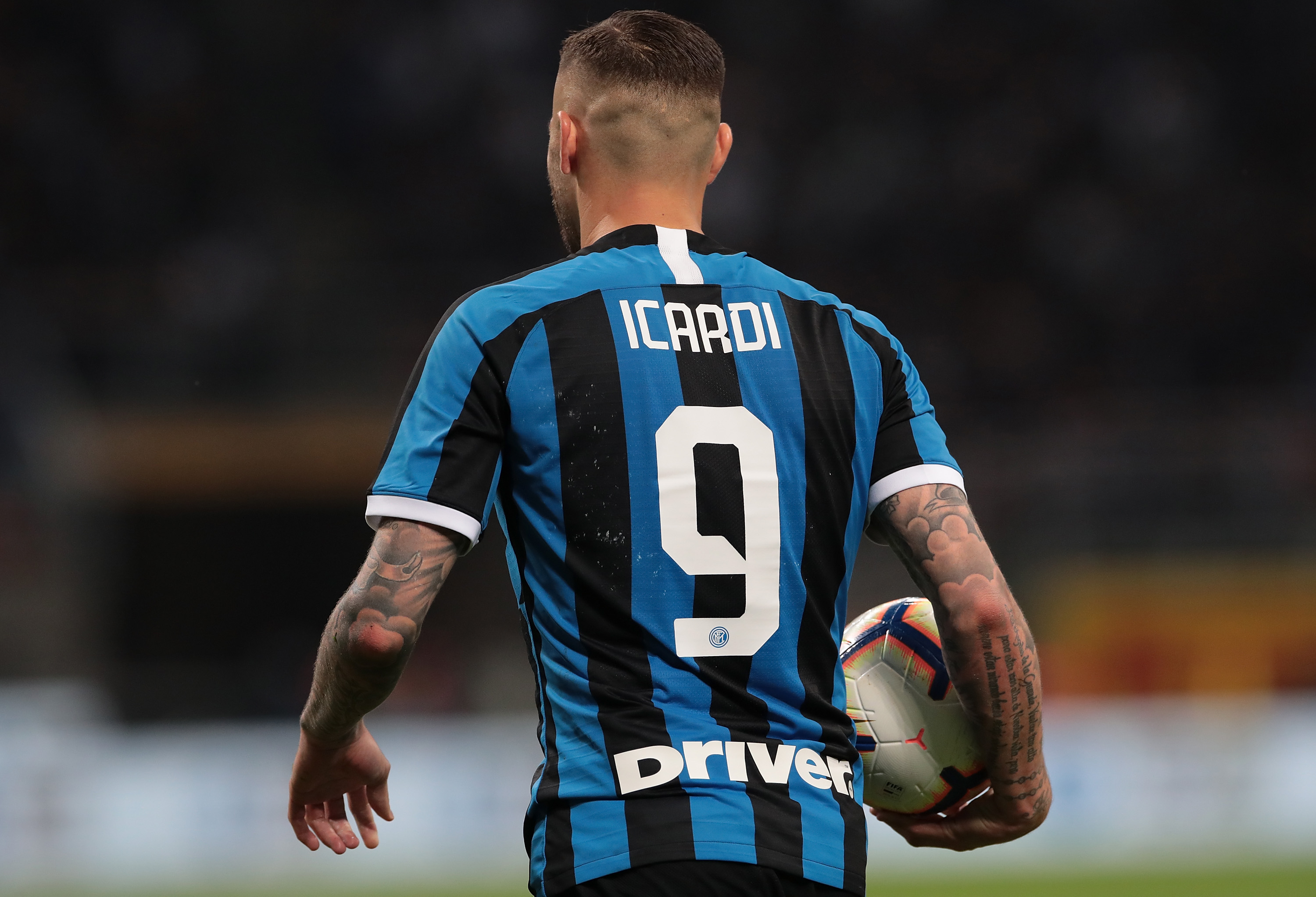 MILAN, ITALY - MAY 26: Mauro Emanuel Icardi of FC Internazionale looks dejected during the Serie A match between FC Internazionale and Empoli FC at Stadio Giuseppe Meazza on May 26, 2019 in Milan, Italy. (Photo by Emilio Andreoli/Getty Images)