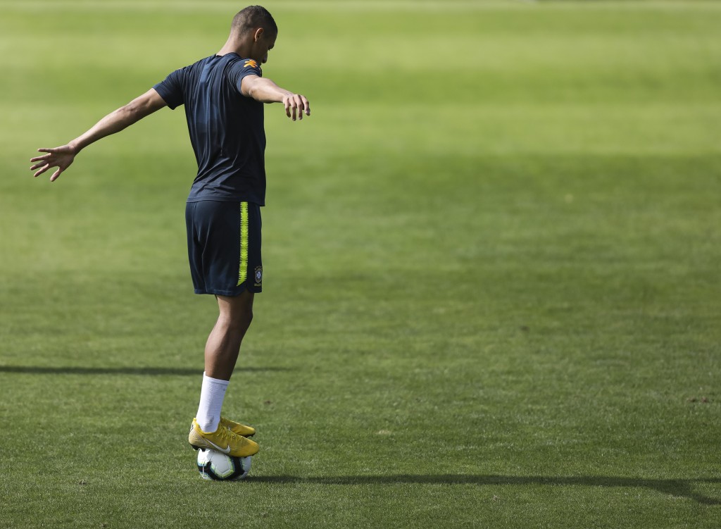 Al-Ittihad, Al-Qadsiah register interest in Richarlison.