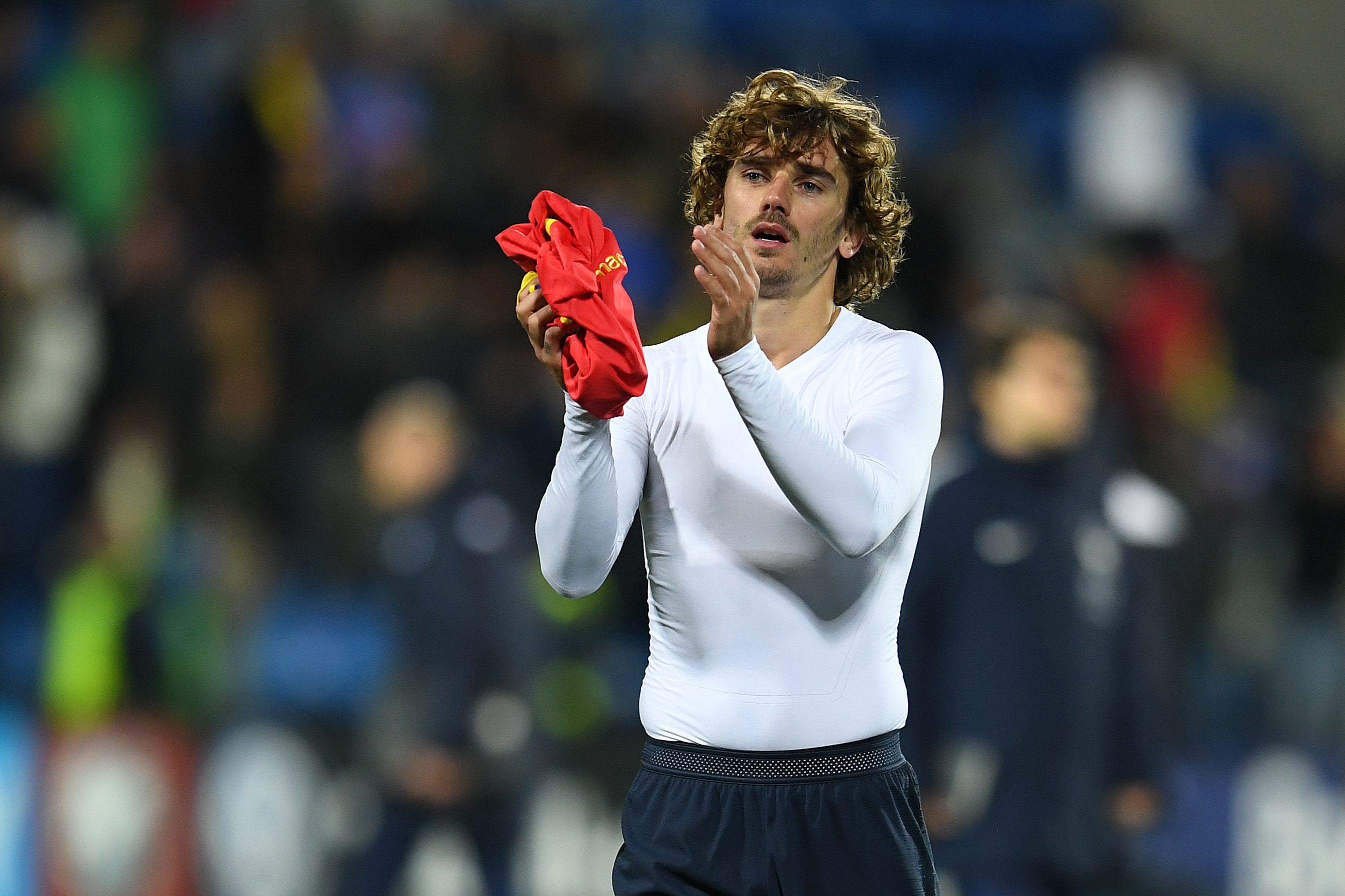 ANDORRA LA VELLA, ANDORRA - JUNE 11: Antoine Griezmann of France acknowledges the fans at the end of the UEFA Euro 2020 Qualification match between Andorra and France at Estadi Nacional on June 11, 2019 in Andorra la Vella, Andorra. (Photo by David Ramos/Getty Images)