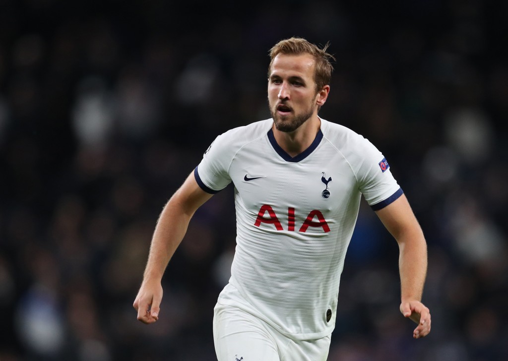 Bayern Munich submit bid in excess of €100 million for Harry Kane.