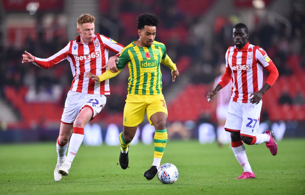 West Ham closing on Pereira