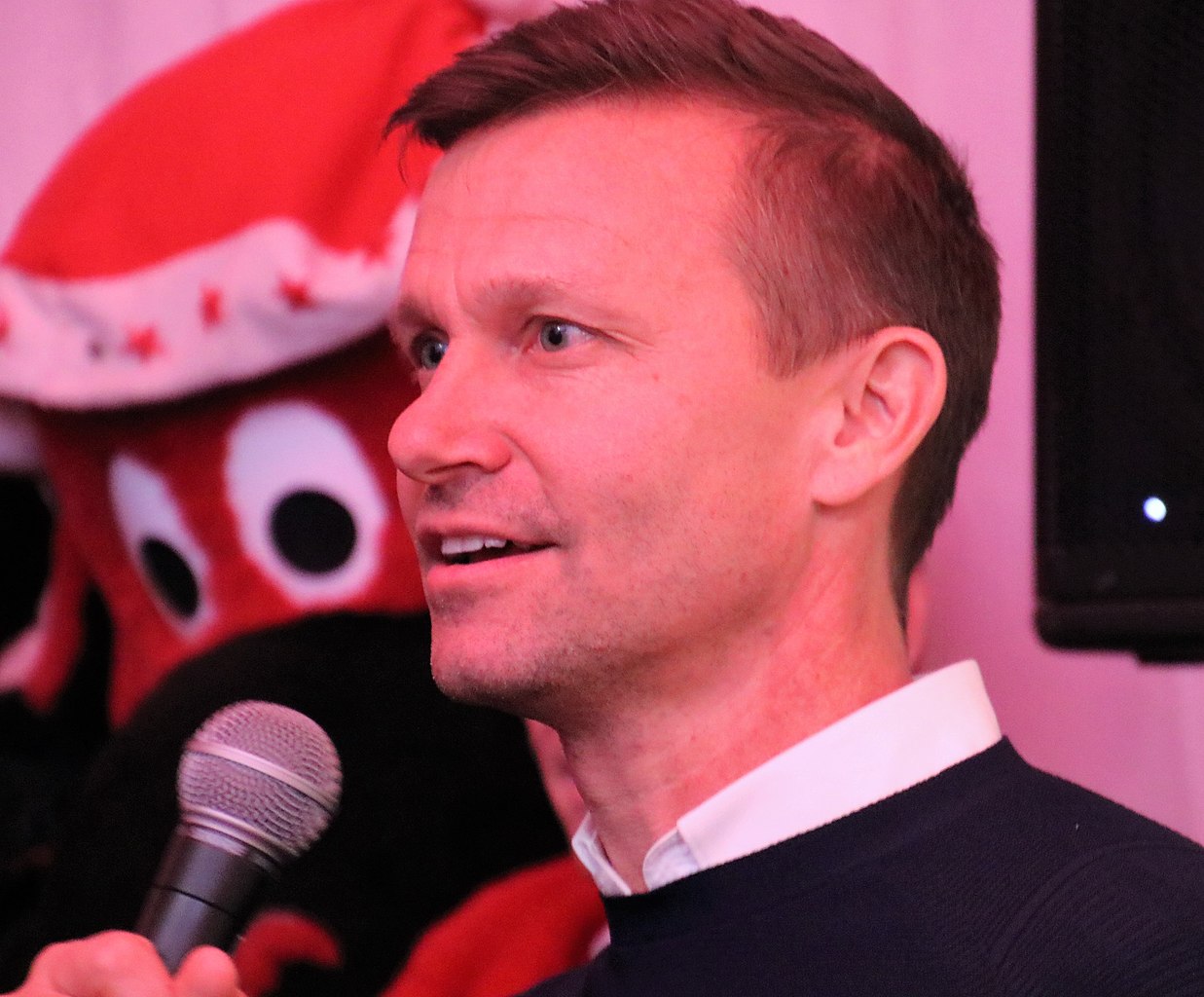 Leeds United could lose a few players in the summer window (Photo by Werner100359/Wikimedia Commons)